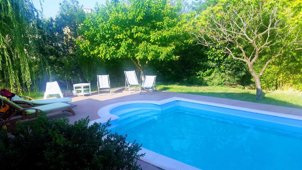Studio Dans La Villa Les Cigales Lézignan-Corbières Buitenkant foto